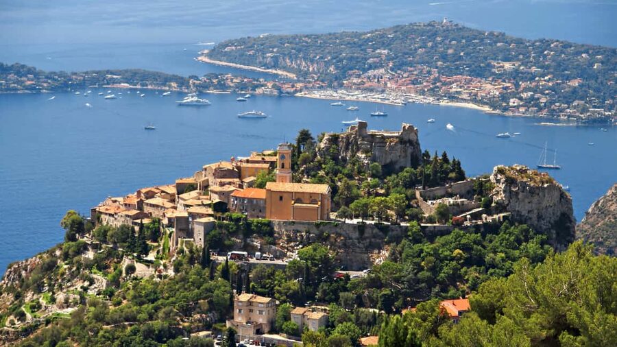 20-minute panoramic flight from Nice - Who should book this flight?
