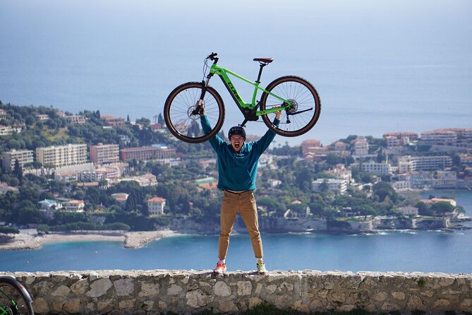 A beautiful escape on an electric bike - Reaching Villefranche-sur-Mer by cycle path