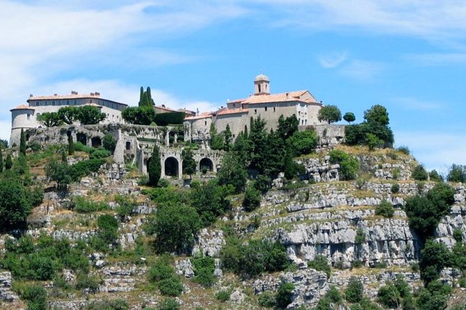 Cannes, Grasse, Gourdon, & Saint-Paul-de-Vence /Day Trip - From Nice into the Gorges du Loup