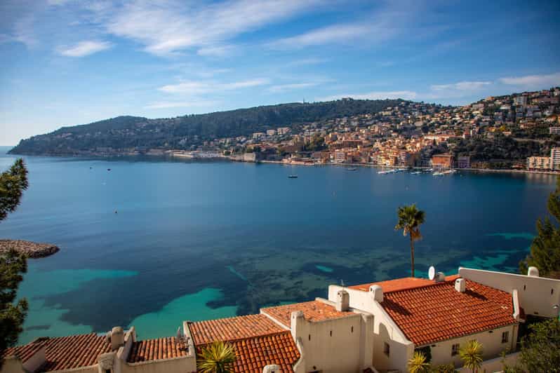 Coastal boat tour from Villefranche-Sur-Mer to Monaco - Arriving at Monaco and Port Hercule