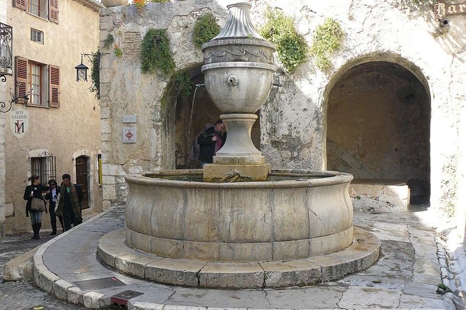 Countryside Tour - Grasse and the perfume stop