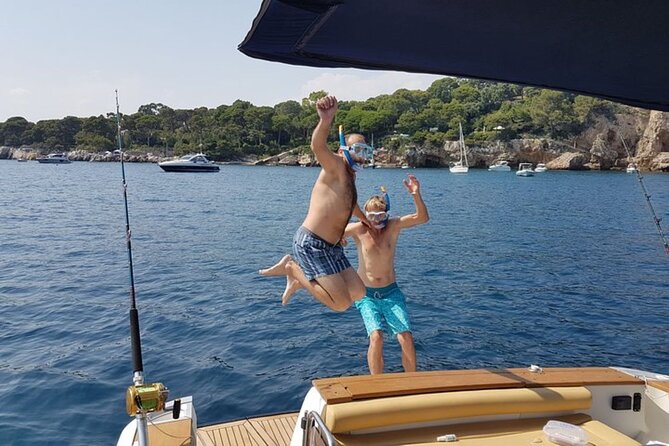 Exclusive cruise, swimming, Saint Jean Cap Ferrat, Nice, Eze - Villefranche Bay brings the longest stop