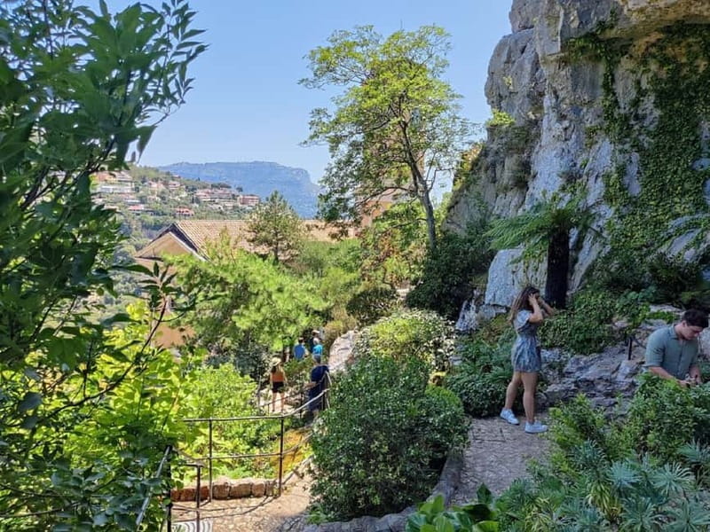 Èze: Walking Tour with a Local Guide - Entering Èze through the old fortified gate