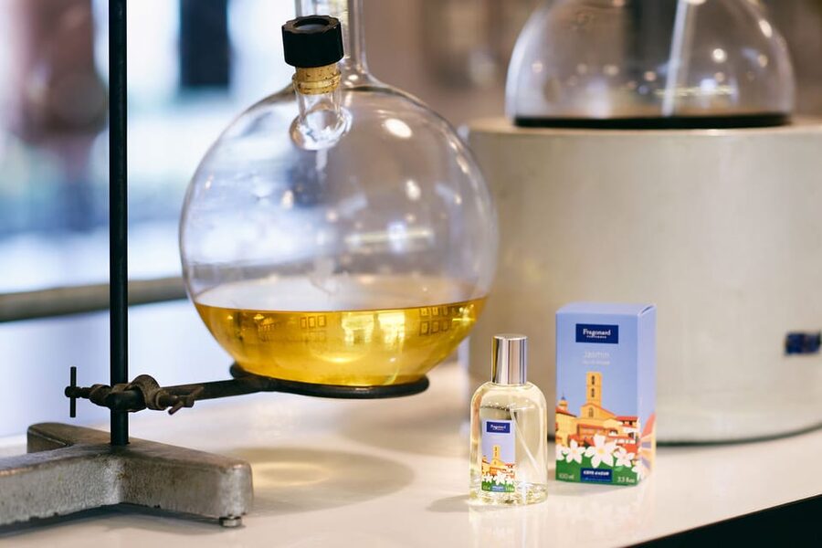 Fragonard Eze: Perfume Making Class and Factory Tour - Getting there and planning your Èze day