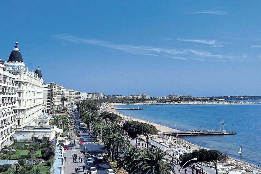 From Nice: Cannes and Antibes Half-day Tour - Cannes and the red-carpet boulevard