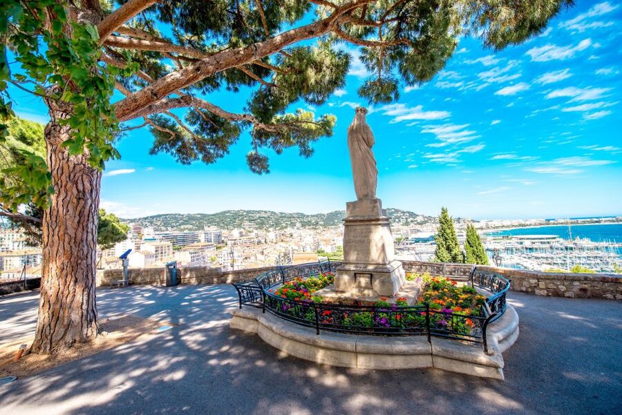 From Nice: Cannes, Antibes & St Paul de Vence Half-Day Tour - Antibes, where market baskets meet superyachts