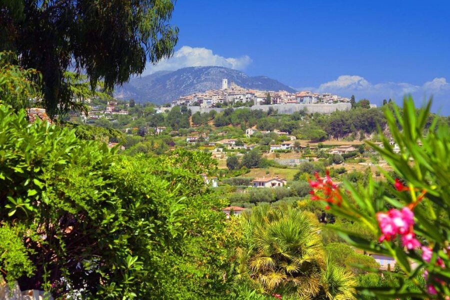 From Nice: Cannes, Antibes & St Paul de Vence Half-Day Tour - Saint Paul de Vence, the artistic high point