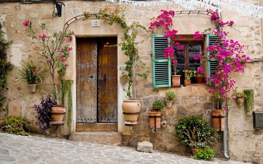 From Nice: Provence and its Medieval Villages Full-Day Tour - Why this Provence day trip works from Nice