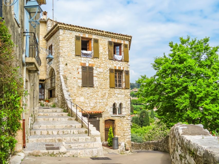 From Nice: Provence and its Medieval Villages Full-Day Tour - Comfort, walking, and the pace of the day