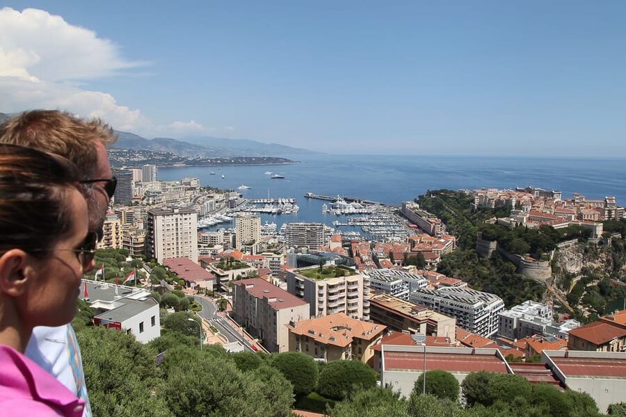 Full-Day Small Group Tour to Monaco and Eze - The Moyenne Corniche sets the tone