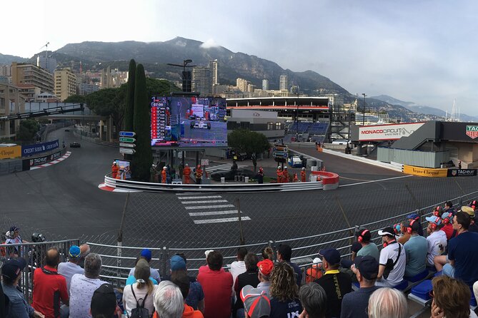 Monaco & Èze - Monaco-Ville offers more than a quick palace photograph
