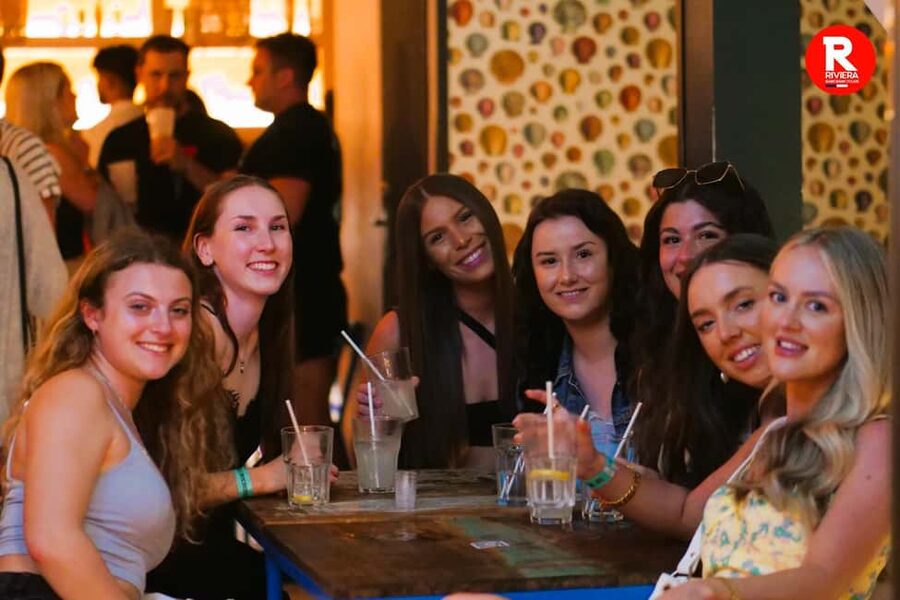 Nice: 4 Bar, 1 Club Riviera Bar Crawl Party with Free Shots - The guides make or break the night