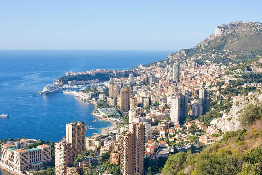 Nice/Cannes: Monaco, Monte-Carlo & Eze Village Private Tour - The guide makes the private format worthwhile