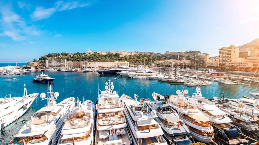 Nice/Cannes: Monaco, Monte-Carlo & Eze Village Private Tour - The Moyenne Corniche gives the day its first big view