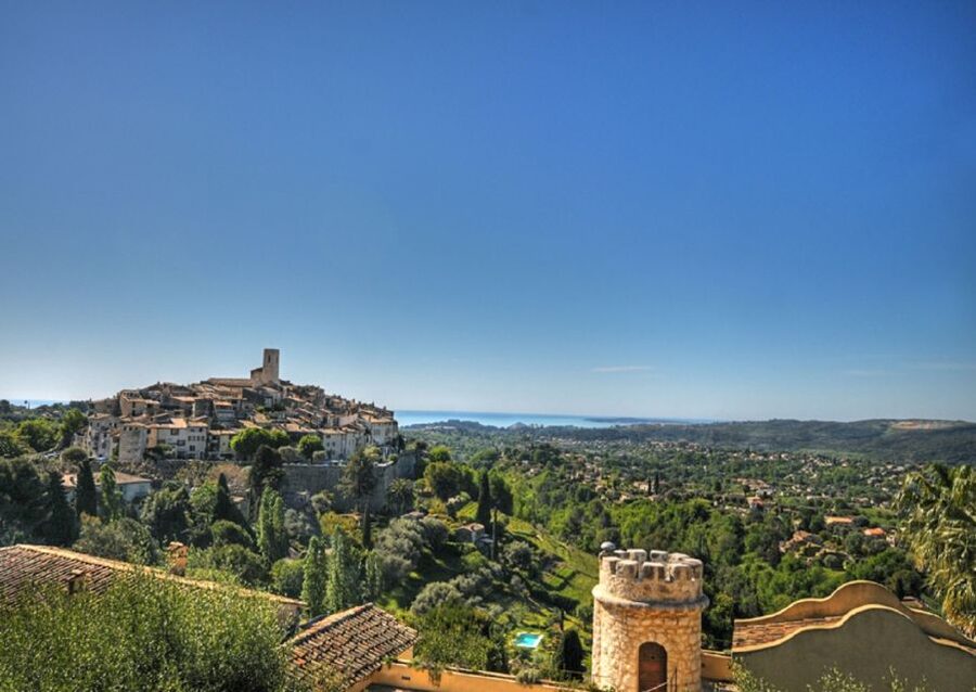 Nice: Half-Day Saint Paul de Vence and Wine Tasting Tour - The drive from Nice to the hills