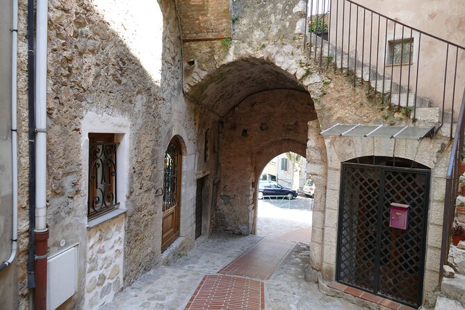 Nice: Italian Market, Eze, and Turbie Tour. - Guides can make or break this itinerary