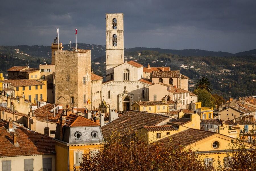 Nice: Medieval Villages Full-Day Guided Trip - Booking value and practical flexibility