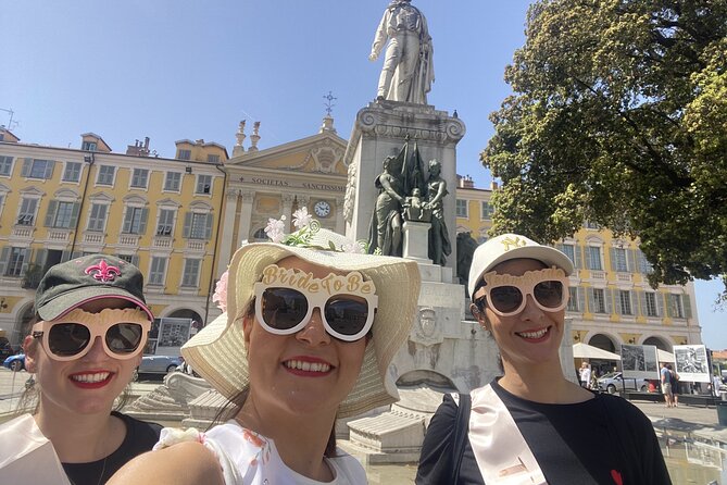 Nice Old Town: Artists & Ghosts Self-Guided Walking Adventure - Palais de Justice and the practical side of puzzle play