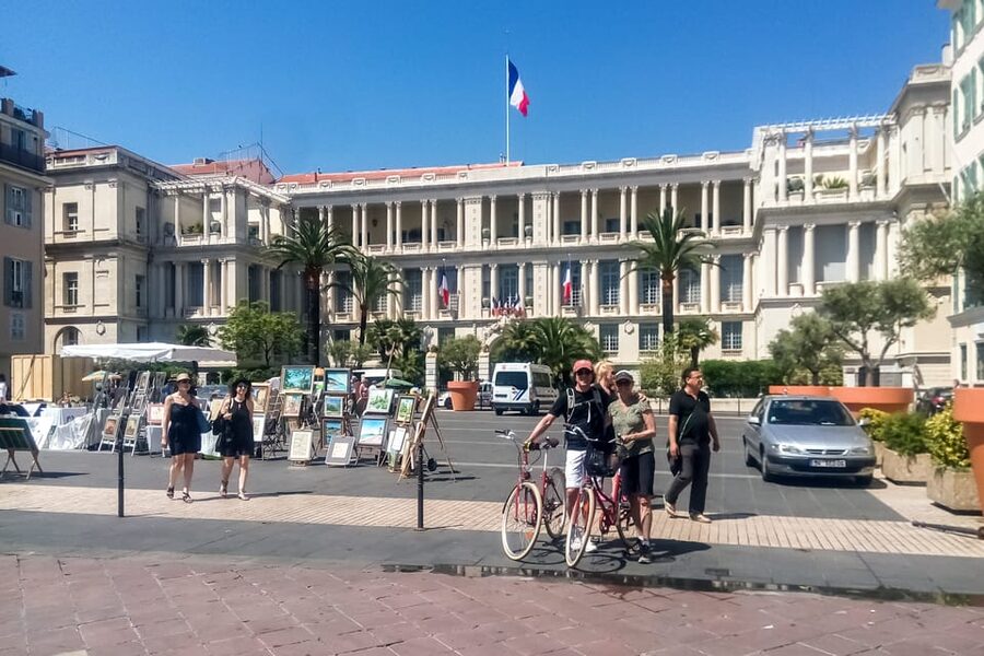 Nice: Old Town Treasures and Castle Hill Walking Tour - Start beside Castel Plage, with Nice at your feet