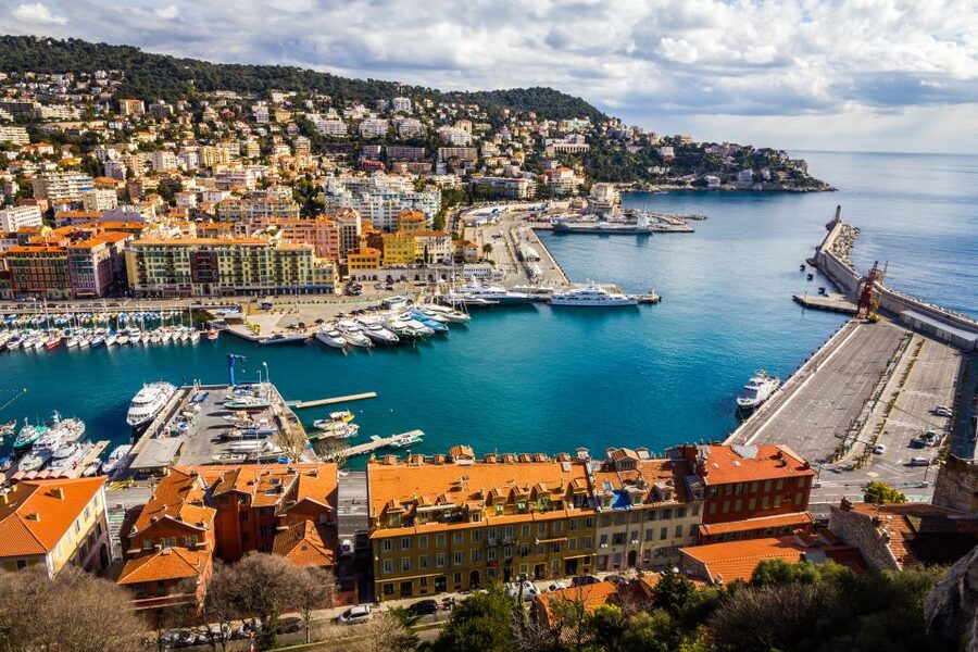 Nice: Old Town Treasures Walking Tour - Starting beside the sea and Castle Hill