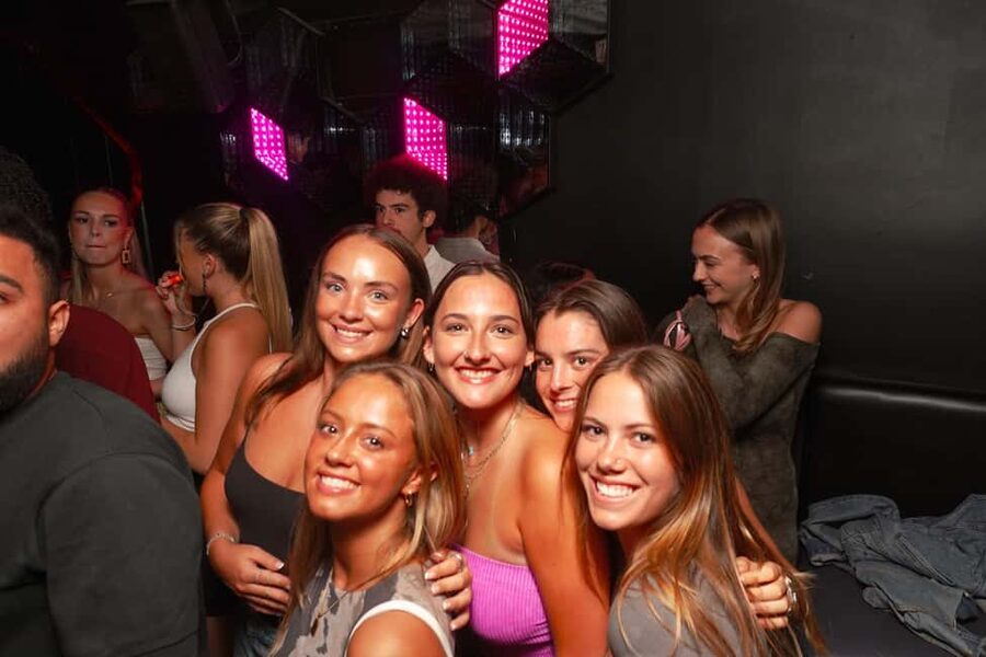 Nice: Party Bar Crawl with Club VIP, 6 Shots, and Games - Why the group size changes the night