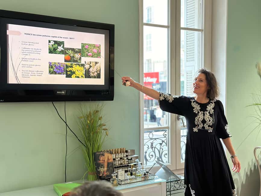Nice: Perfume Creation Workshop - The first 30 minutes: perfume, flowers, and secret ingredients