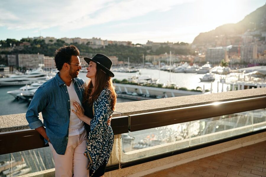Nice: Personal Travel & Vacation Photographer - Elina, Fred, and the human side of the session