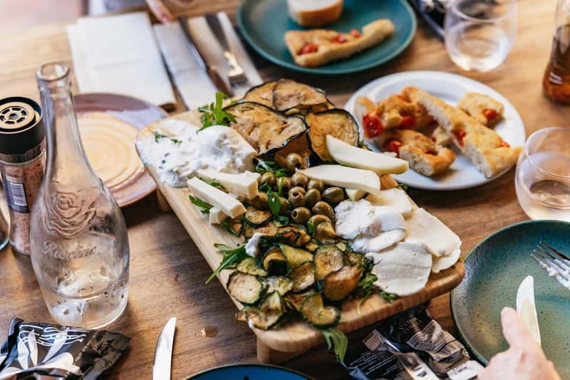 Nice: Provencal Food Walking Tour with Tastings - Pan bagnat and the first taste of Niçoise cooking