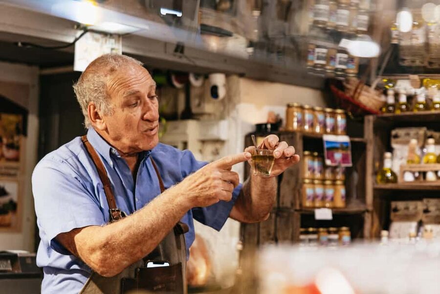 Nice: Provencal Food Walking Tour with Tastings - Shops, macarons, and a sweet finish