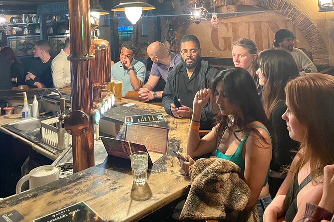 Nice: Pub Crawl Yellow – Social Bars, Games & VIP Club Entry - Guides, group size, and the social side