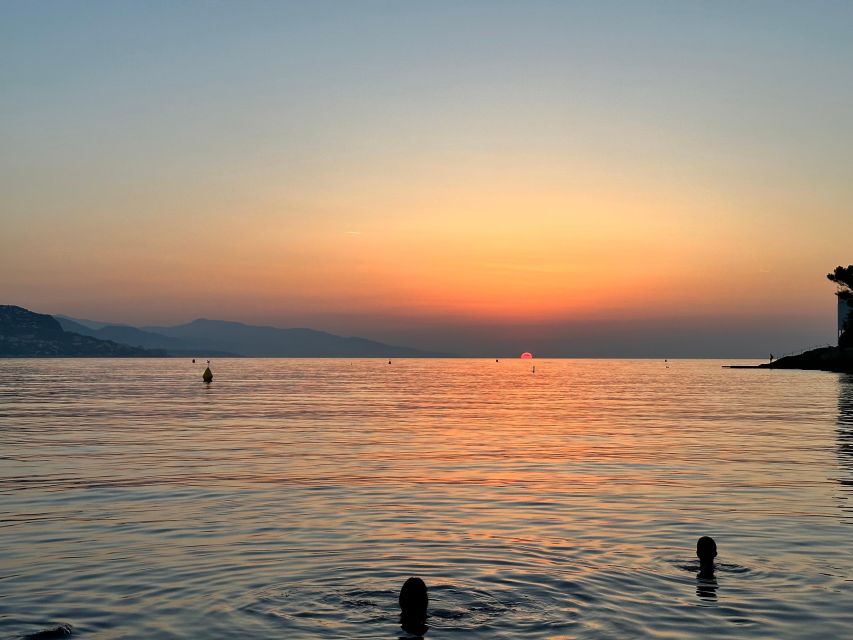 Nice: Saint Jean Cap Ferrat Sunrise Boat Trip with Breakfast - The return past Villefranche-sur-Mer