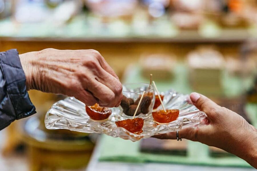 Nice: Sunset Food Tour with Full Meal and Wine - Meeting at Attimi in Place Massena