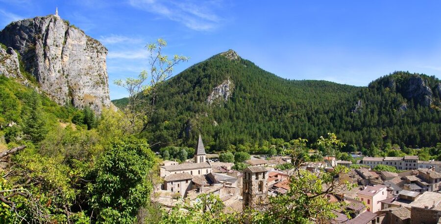 Nice: The Gorges du Verdon and Ste Croix Lake Full-Day Tour - Who should book this day trip?