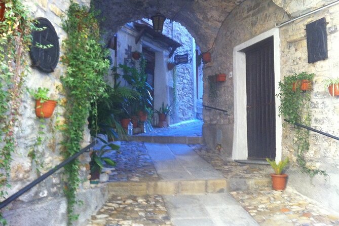 Private Day Trip Italian Riviera - Who should book this day trip