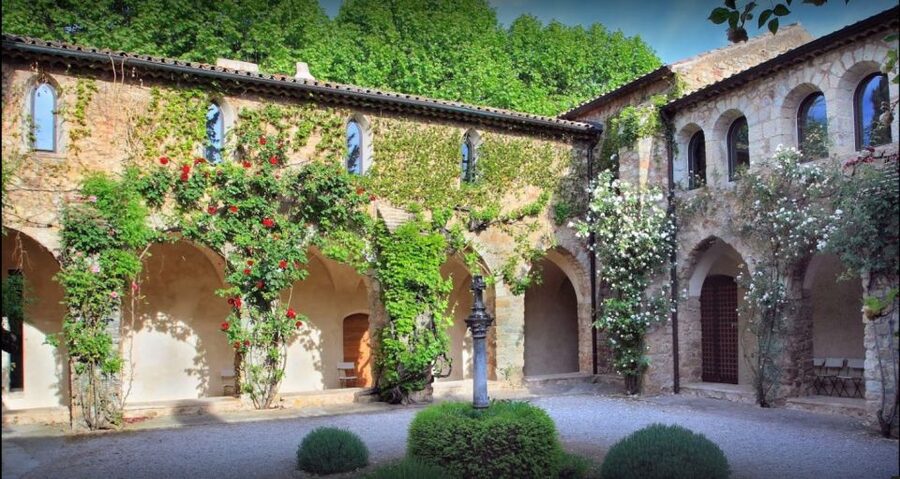 Private Day Trip to Provence and Lavender Fields - Who should book this day