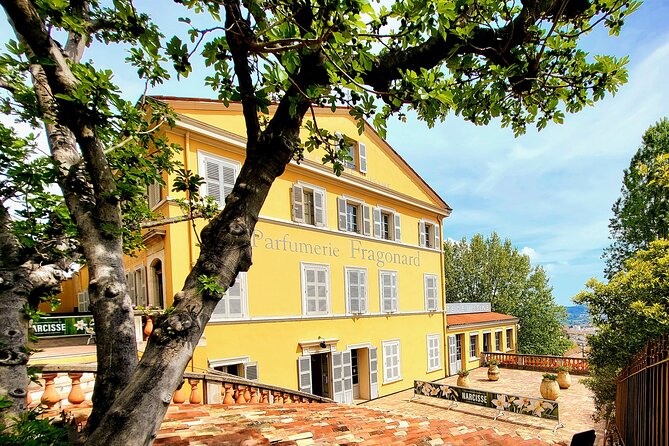 Private discovery of the hinterland of the Côte d'Azur - Fragonard and the making of perfume