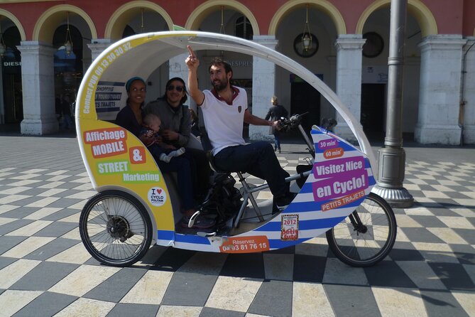 Private tour guide of Nice in electric taxibikes - Quai Rauba Capeu and the best view on the route