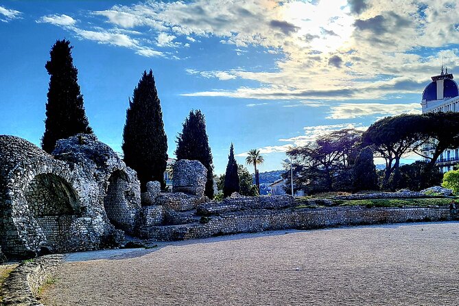 Private tour of Nice with tasting of traditional dishes - Roman Cemenelum among olive trees
