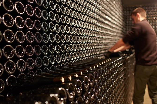 Provence Private Full Day Wine Tour with Wine Tasting - Jacques as your guide