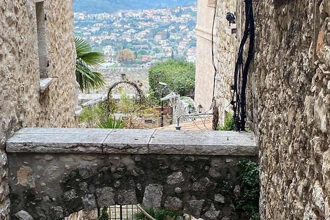 Small-Group Half-Day Tour to St-Paul-de-Vence, Antibes and Cannes from Nice - Cannes and the 30-minute Croisette stop
