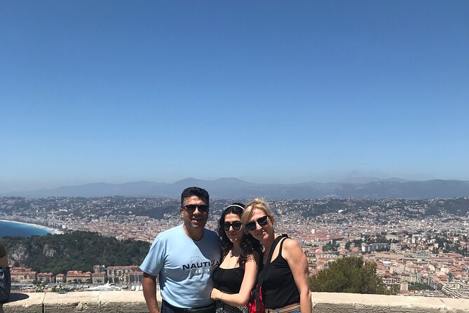 The Best of French Riviera private excursion with bilingual driver guide - How the private price works for your group