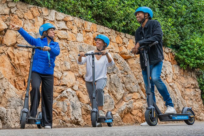 The essentials of Nice by electric scooter 1H30 - Garibaldi Square and the guide’s surprise