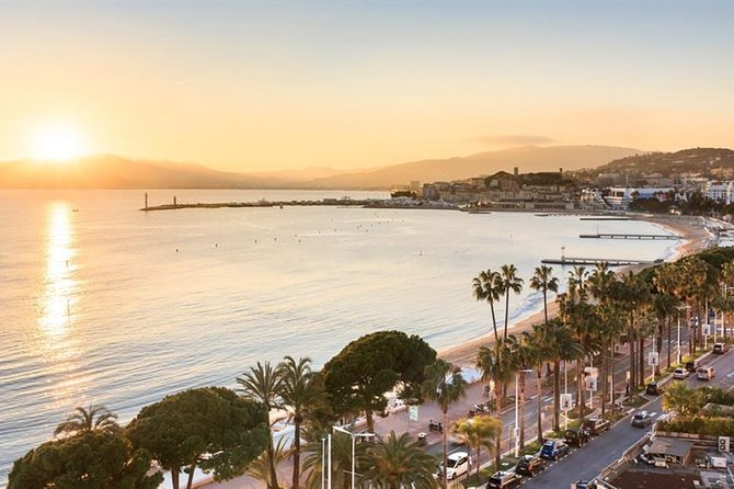 Transfer - Nice Airport> Cannes - The 35 to 45 minute ride to Cannes