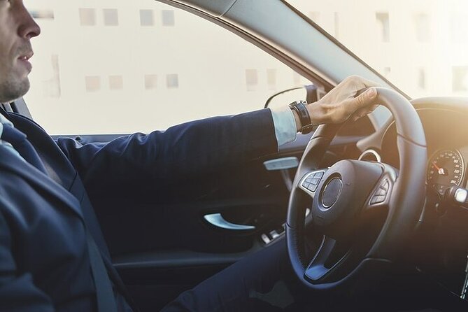 Transfer: Nice City Center to Côte d'Azur Airport(NCE) - Key points at a glance