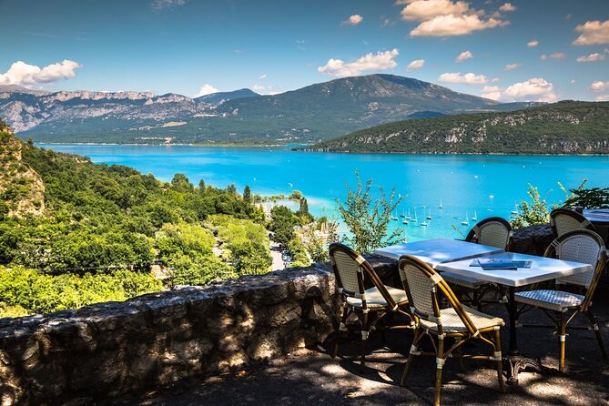 Verdon Canyon and its Lake Full Day Tour - The road views and the motion-sickness question