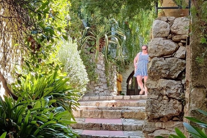 Visit of the Medieval Village of Èze - Why Èze works best with a guide