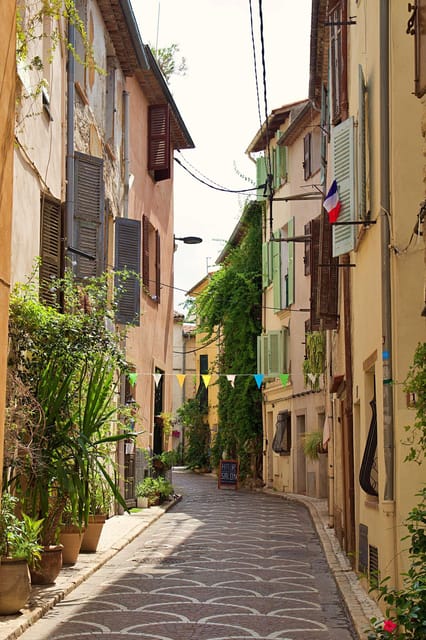 Visit Saint Paul de Vence, Antibes, and Cannes: 7-Hour Tour - Is $112 a fair price?