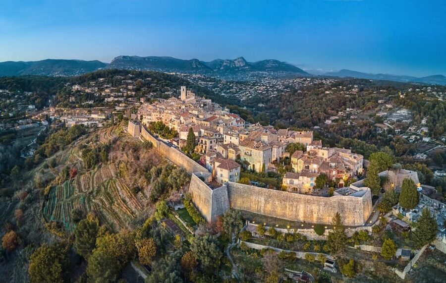 Visit Saint Paul de Vence, Antibes, and Cannes: 7-Hour Tour - Practical points before you book