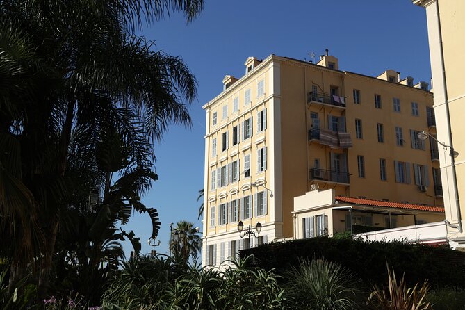 Walking & Driving morning tour of Nice - Walking through Nice Old Town